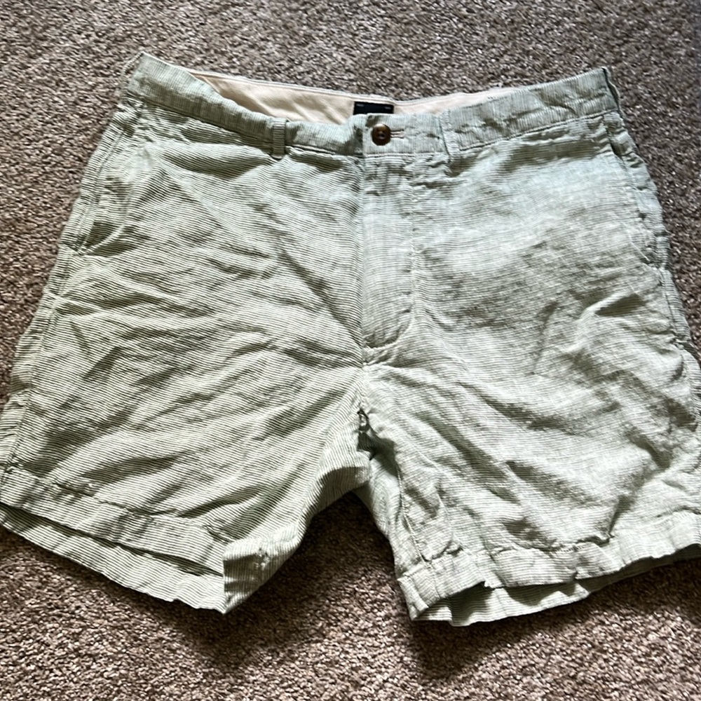 J. Crew 7” Linen Shorts